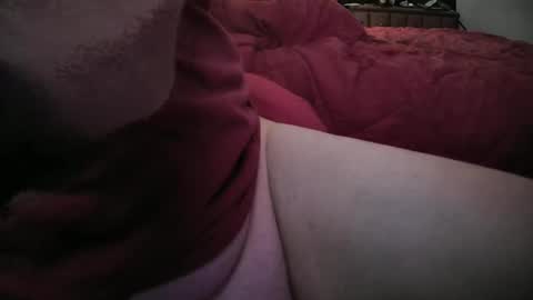 Snapshot of guitarmam7734 chatting on January 2025 01:47:01 PM tommy online show from January 2025 01:47:01 PM