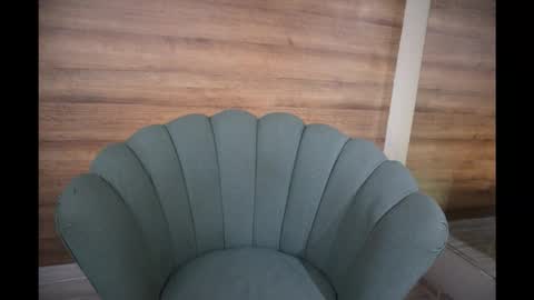 gummyluv online show from December 2025 06:01:02 PM