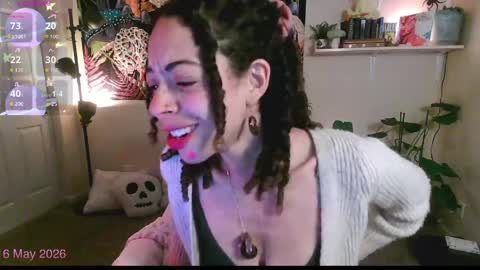 Snapshot of gunzinrose chatting on May 2026 03:11:01 PM Kylie online show from May 2026 03:11:01 PM
