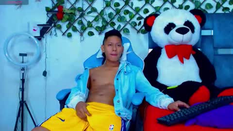 Snapshot of gurxxxt chatting on February 2026 02:09:02 PM Hakim online show from February 2026 02:09:02 PM