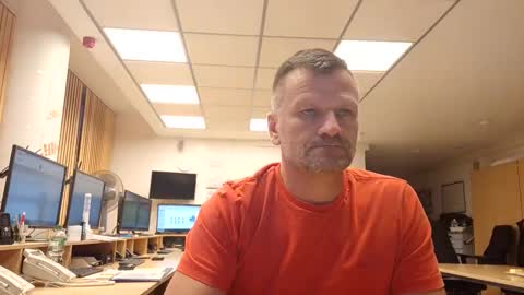 Snapshot of guschidick chatting on September 2025 05:27:02 PM guschidick online show from September 2025 05:27:02 PM