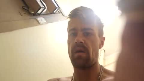 Snapshot of gusmuss chatting on February 2026 04:32:01 AM Jamie online show from February 2026 04:32:01 AM