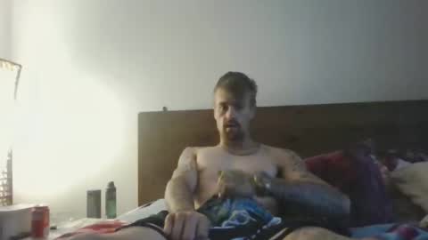 Snapshot of gusmuss chatting on March 2026 11:52:02 PM Jamie online show from March 2026 11:52:02 PM