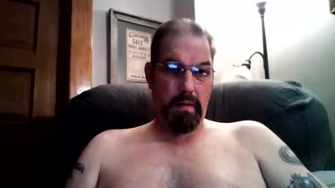 Snapshot of guy4fun8 chatting on May 2026 05:41:01 PM guy4fun8 online show from May 2026 05:41:01 PM