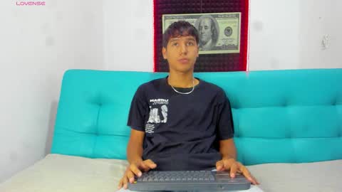 Carl Milton online show from December 2025 06:30:02 AM