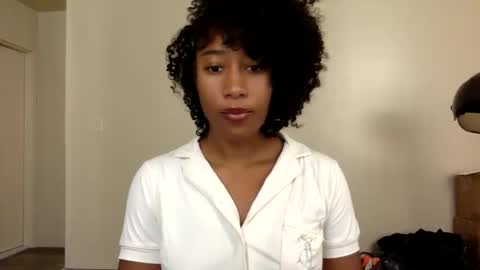 Snapshot of gyalxoxo chatting on September 2025 03:23:02 PM gyalxoxo online show from September 2025 03:23:02 PM