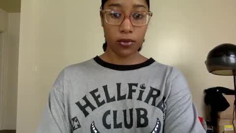 Snapshot of gyalxoxo chatting on October 2025 03:21:02 PM gyalxoxo online show from October 2025 03:21:02 PM