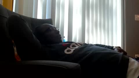 gyesaw1970 online show from October 2025 02:18:01 PM