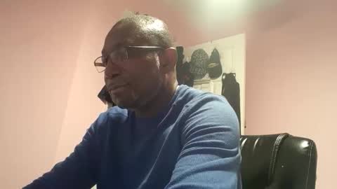 gyesaw1970 online show from November 2025 05:18:02 AM