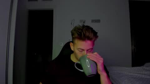 Oliver online show from February 2026 09:33:02 PM