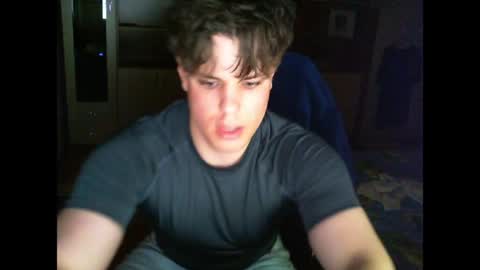 gymguy0505 online show from April 2026 10:07:01 PM