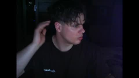 gymguy0505 online show from April 2026 09:21:02 PM