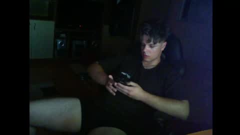 gymguy0505 online show from June 2026 10:10:01 PM