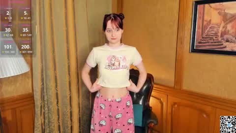 Kelly  Lilly online show from April 2026 08:17:01 PM