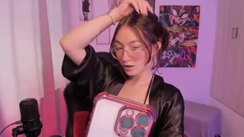 haanna_thompsoon online show from May 2026 06:05:01 PM