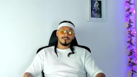 hache222 online show from February 2025 08:58:01 PM