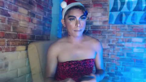 Snapshot of hadasam26 chatting on December 2024 09:06:02 AM SAM online show from December 2024 09:06:02 AM