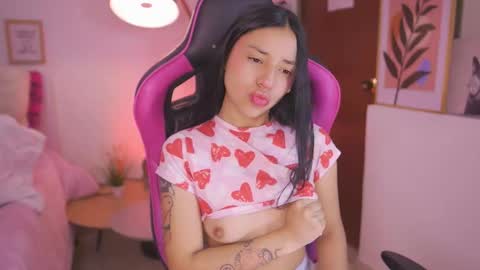 Hade online show from October 2025 02:46:01 PM