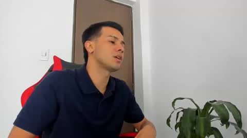 Snapshot of hades_horny_ chatting on April 2026 05:14:02 PM hades_horny_ online show from April 2026 05:14:02 PM