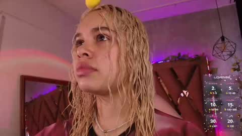 Haely online show from September 2025 11:15:01 AM