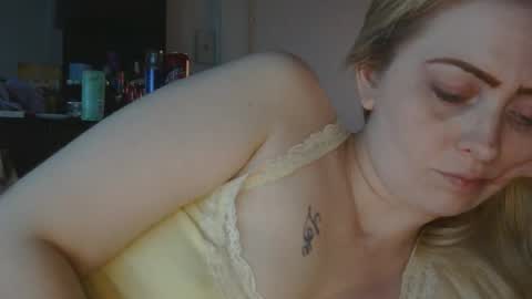 Hailey and d online show from March 2026 09:50:02 AM