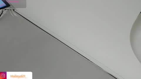 Hailey online show from February 2026 01:48:02 AM