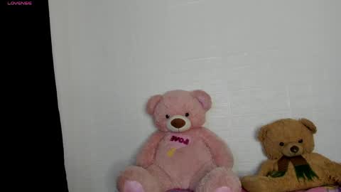 Hailey online show from April 2026 09:48:02 PM