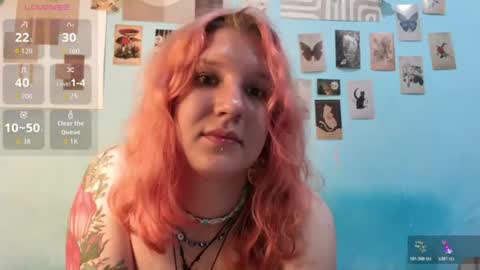 Snapshot of haileyfoxy chatting on July 2026 04:13:01 PM Hailey online show from July 2026 04:13:01 PM
