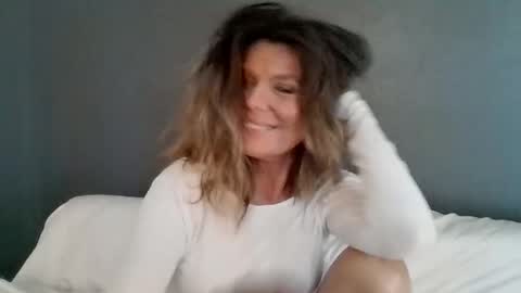 Hailey online show from January 2026 07:39:01 PM