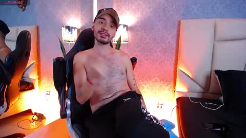 Snapshot of hairy_diamond chatting on September 2025 12:49:01 AM H A I R Y D I A M O N D online show from September 2025 12:49:01 AM