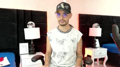 Snapshot of hairy_diamond chatting on October 2025 11:11:01 AM H A I R Y D I A M O N D online show from October 2025 11:11:01 AM