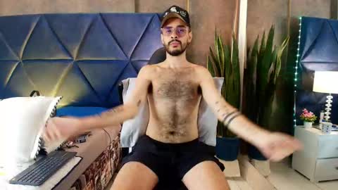 H A I R Y D I A M O N D online show from November 2025 03:06:01 AM