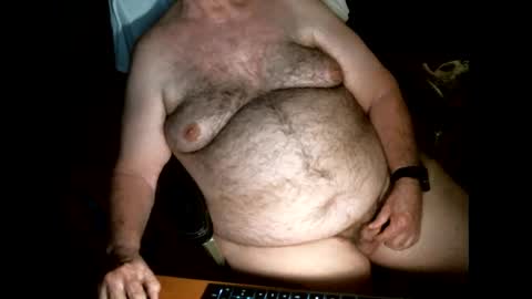Snapshot of hairybear813 chatting on September 2025 05:34:01 PM hairybear813 online show from September 2025 05:34:01 PM