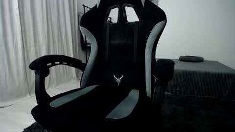 Adam online show from January 2025 06:27:02 AM