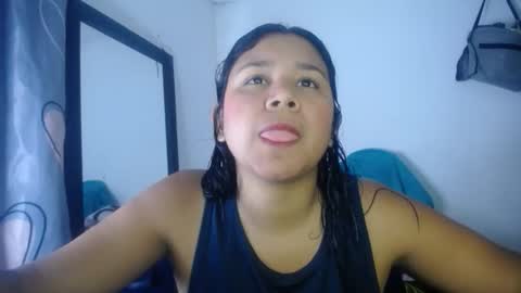 Snapshot of hairygirl83 chatting on April 2026 12:15:01 PM hairygirl83 online show from April 2026 12:15:01 PM