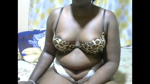 Snapshot of hairypussybigassy001 chatting on February 2025 05:54:01 PM hairypussybigassy001 online show from February 2025 05:54:01 PM