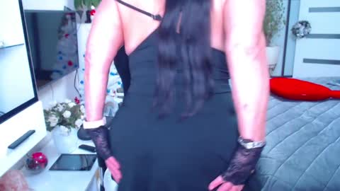 Monika online show from January 2025 12:52:01 PM