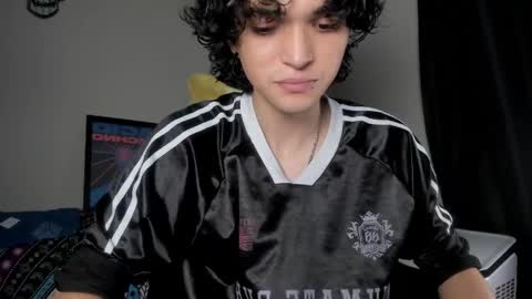 Snapshot of halan_jr chatting on May 2026 07:02:02 AM halan online show from May 2026 07:02:02 AM