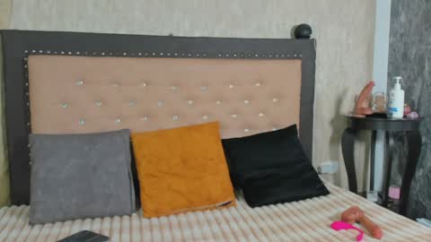 Snapshot of halilalovelace chatting on April 2026 08:44:01 PM Hali online show from April 2026 08:44:01 PM