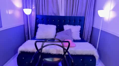 Snapshot of hallsred_rh chatting on January 2025 12:06:02 AM Halls Red online show from January 2025 12:06:02 AM