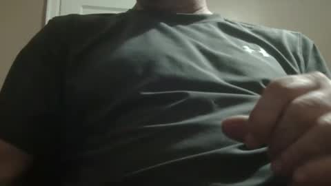 Snapshot of hamhead71 chatting on December 2024 02:06:02 PM hamhead71 online show from December 2024 02:06:02 PM