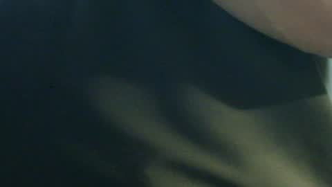 Snapshot of hamhead71 chatting on December 2024 01:18:02 AM hamhead71 online show from December 2024 01:18:02 AM