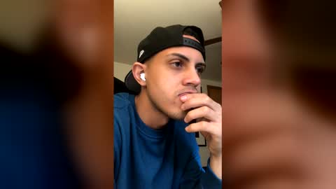 handsome01_ online show from January 2026 06:24:01 PM