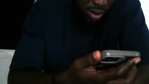 handsome king online show from April 2026 08:37:01 PM