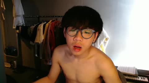 handsome_mannn online show from May 2026 09:59:02 AM