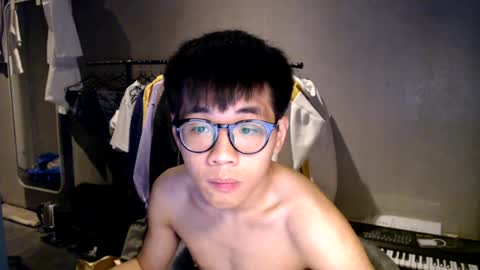 handsome_mannn online show from July 2026 10:48:01 PM