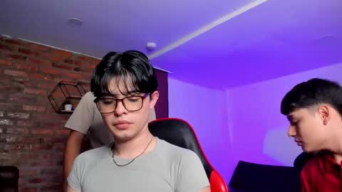 leonardfarrucknick and otis online show from March 2026 12:23:02 PM