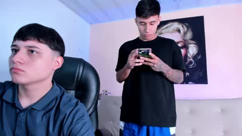 leonardfarrucknick and otis online show from April 2026 01:25:02 PM