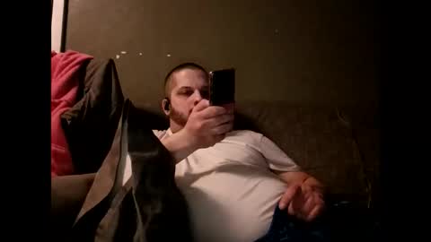 Handsomedaddy198923 online show from April 2026 04:46:01 AM