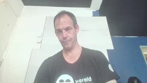 handsomeguy4ever online show from October 2025 01:55:02 PM